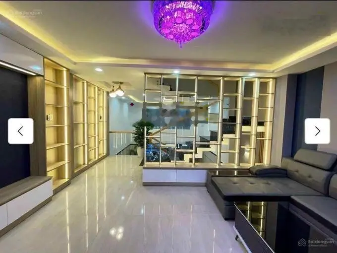 Siêu phẩm nhà Nguyễn Tri Phương P5 Q10. DT 90m2 giá 3tỷ85 gần trường ĐH Kinh Tế. Đang cho thuê 28tr