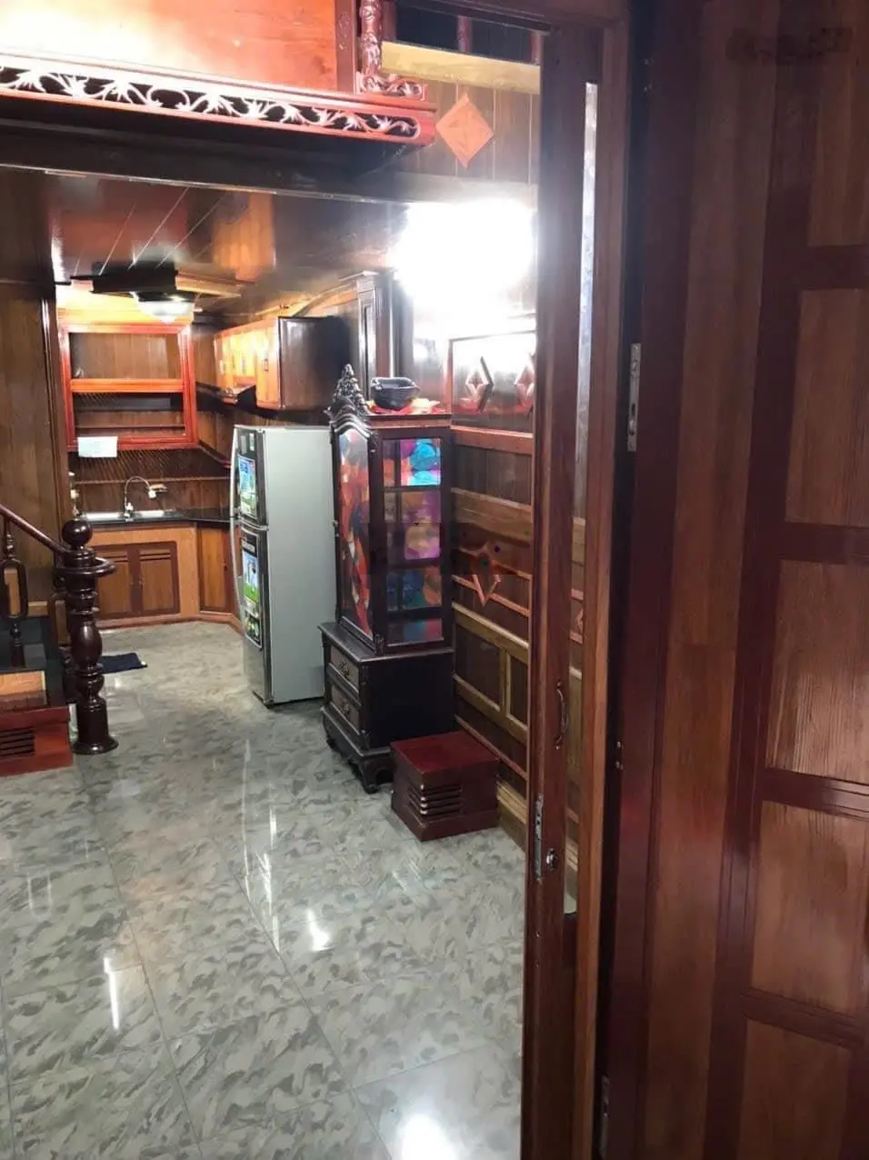 Kẹt tiền cần bán căn nhà hẻm 4m. Giá: 3tỷ3 40m2. Đoàn Văn Bơ P16 Q4. Sổ Riêng