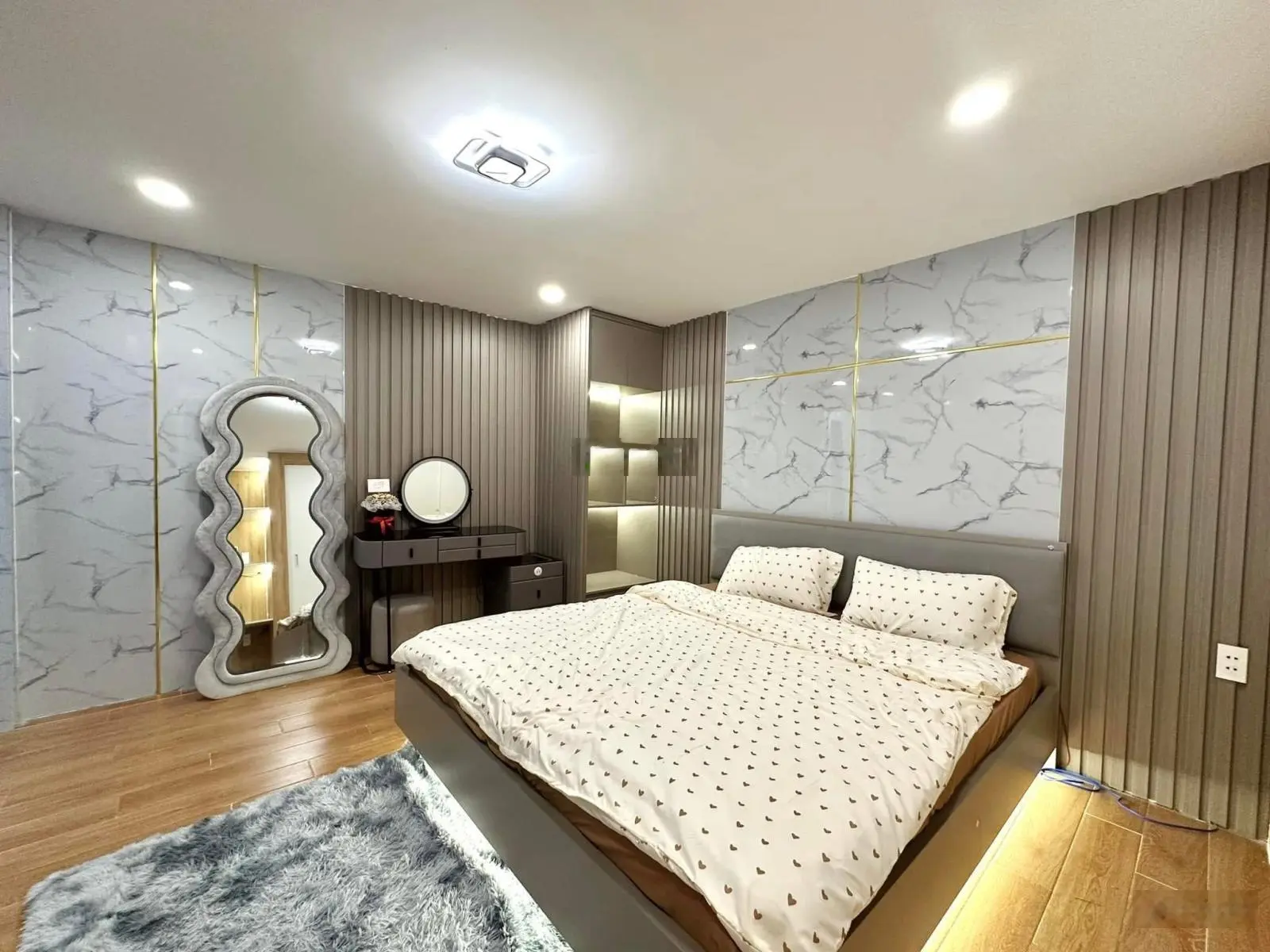 Bán nhà mặt phố 285 CMT8 ngay Hà Đô Quận 10 23 tỷ, 150m2, view đẹp