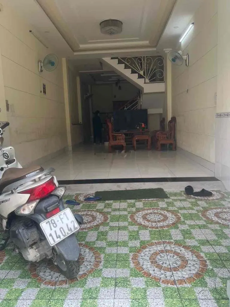 NHÀ ĐÚC 1TRỆT 2 LẦU GIÁ NHỉNH XIU 4 TỶ HIỆP THÀNH QUẬN 12