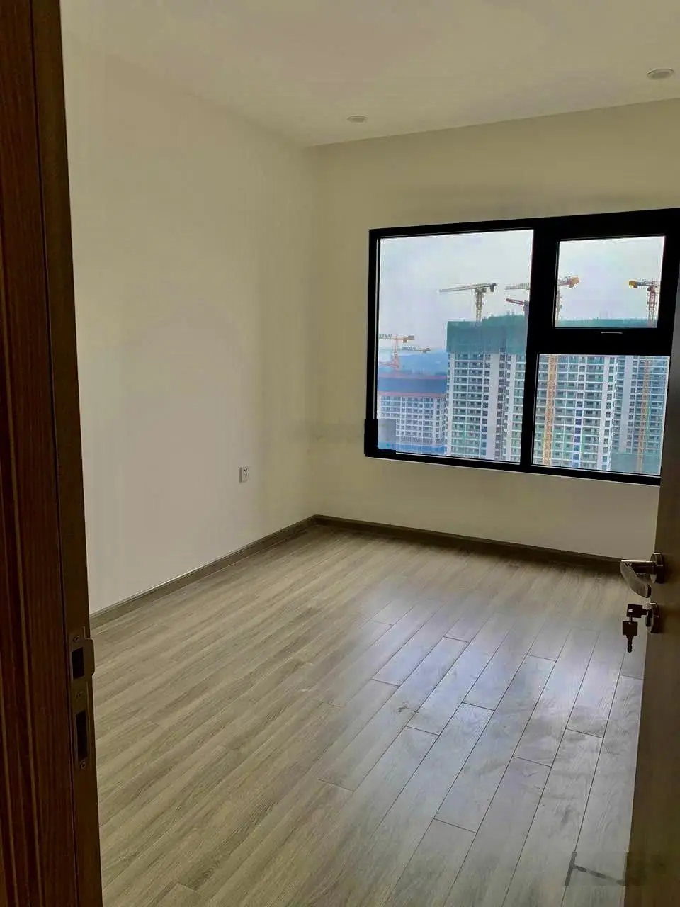 Chỉ 700tr Căn Hộ 1PN+ Beverly Solari Oasis Vinhomes Quận 9