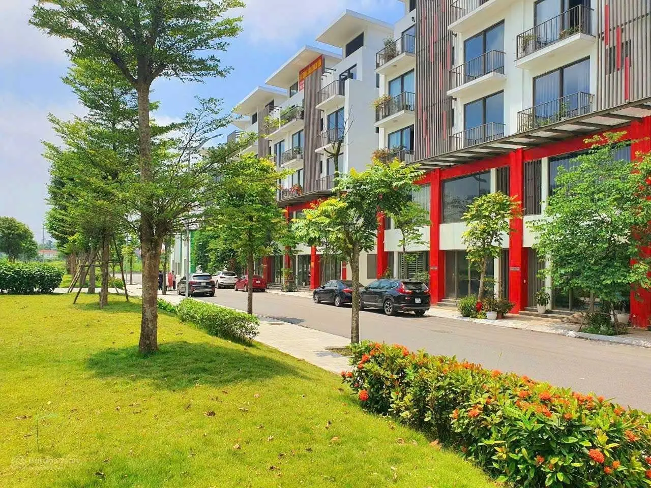 CHÍNH CHỦ BÁN GẤP NHÀ PHỐ KHAI SƠN 100M2 (LÔ GÓC) SIÊU VIP, SIÊU HIẾM. LH: 0989 386 ***