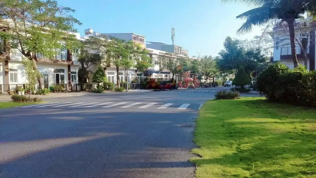 Bán gấp nhà hoàn thiện hoàn công view công viên, giá rẻ nhất Trần Anh Riverside chỉ 2 tỷ.
