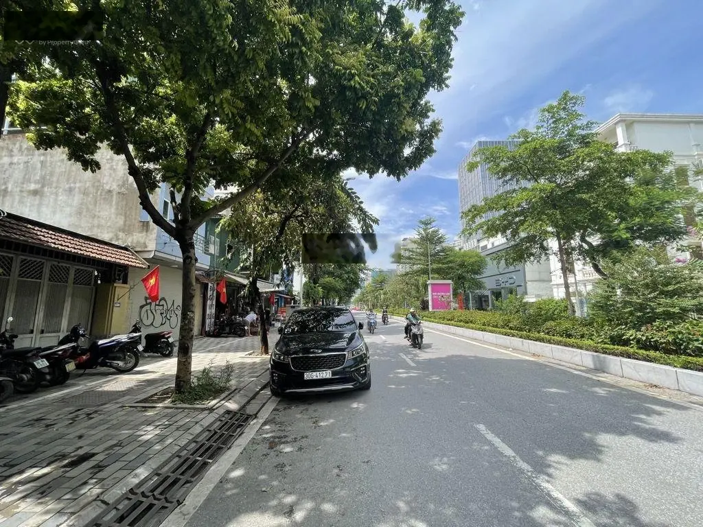 Bán nhà phố Lạc Long Quân 7 tầng thang máy 115m2 mặt tiền rộng gần 6m ô tô tránh, kinh doanh