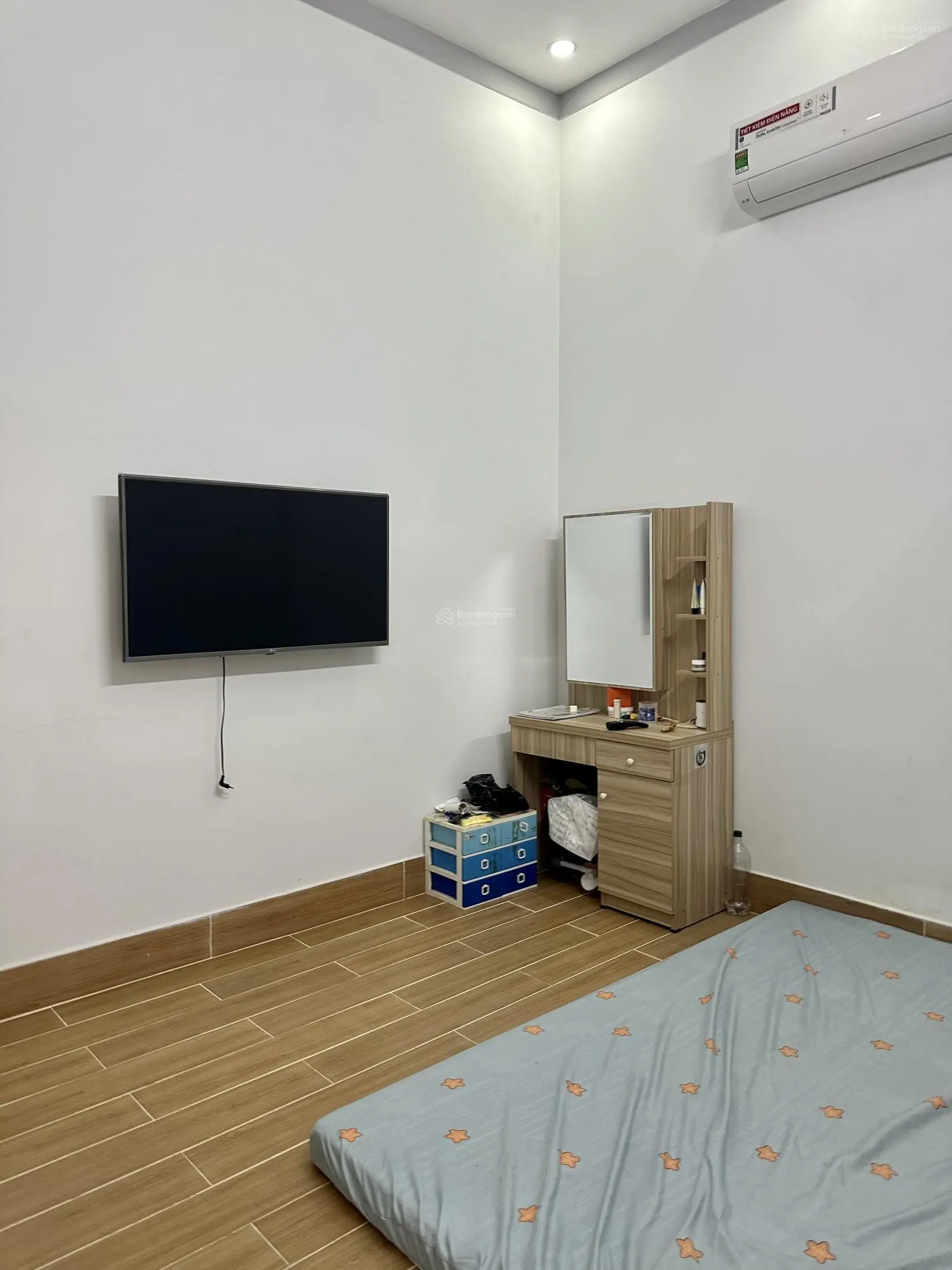 Nhà một trệt 1 lầu gần chợ trảng dài ,hồ bơi phương nam Biên hoà , đồng nai giá rẻ sổ riêng thổ cư