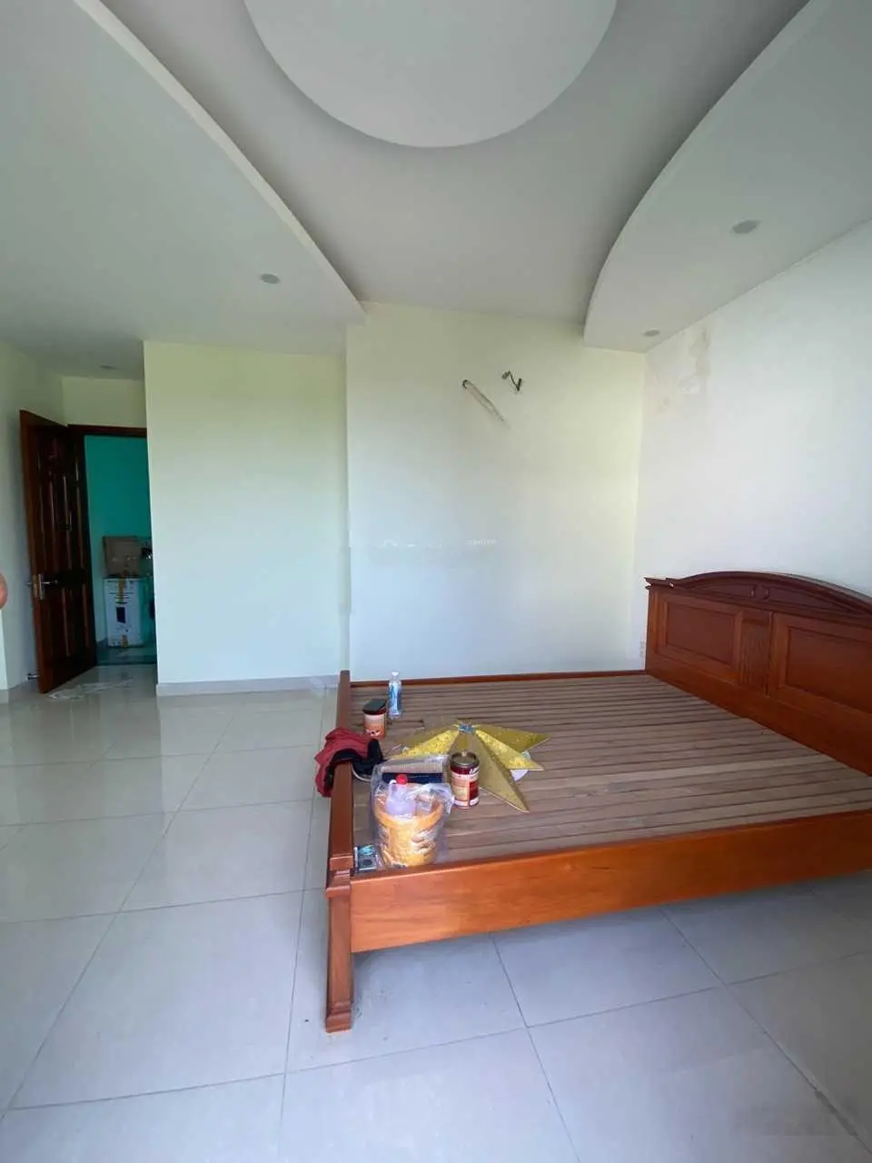Nhà Đặng Thùy Trâm 81,2m2 ngang 5m vuông vức 4 tầng đã hoàn công gần ĐH Văn Lang đường ven sông