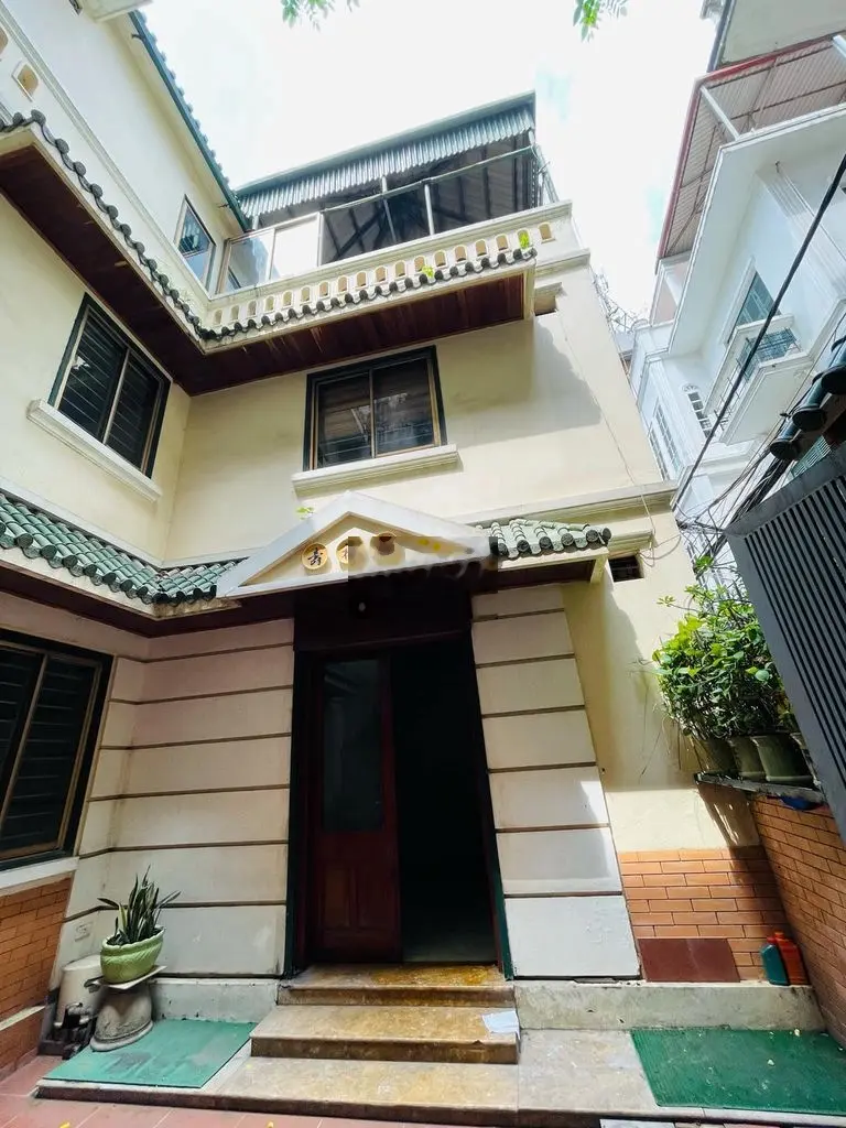 Bán nhà xuân diệu gần hồ dt49m2 mt4,5m giá:12,5tỷ xây căn hộ dòng tiền
