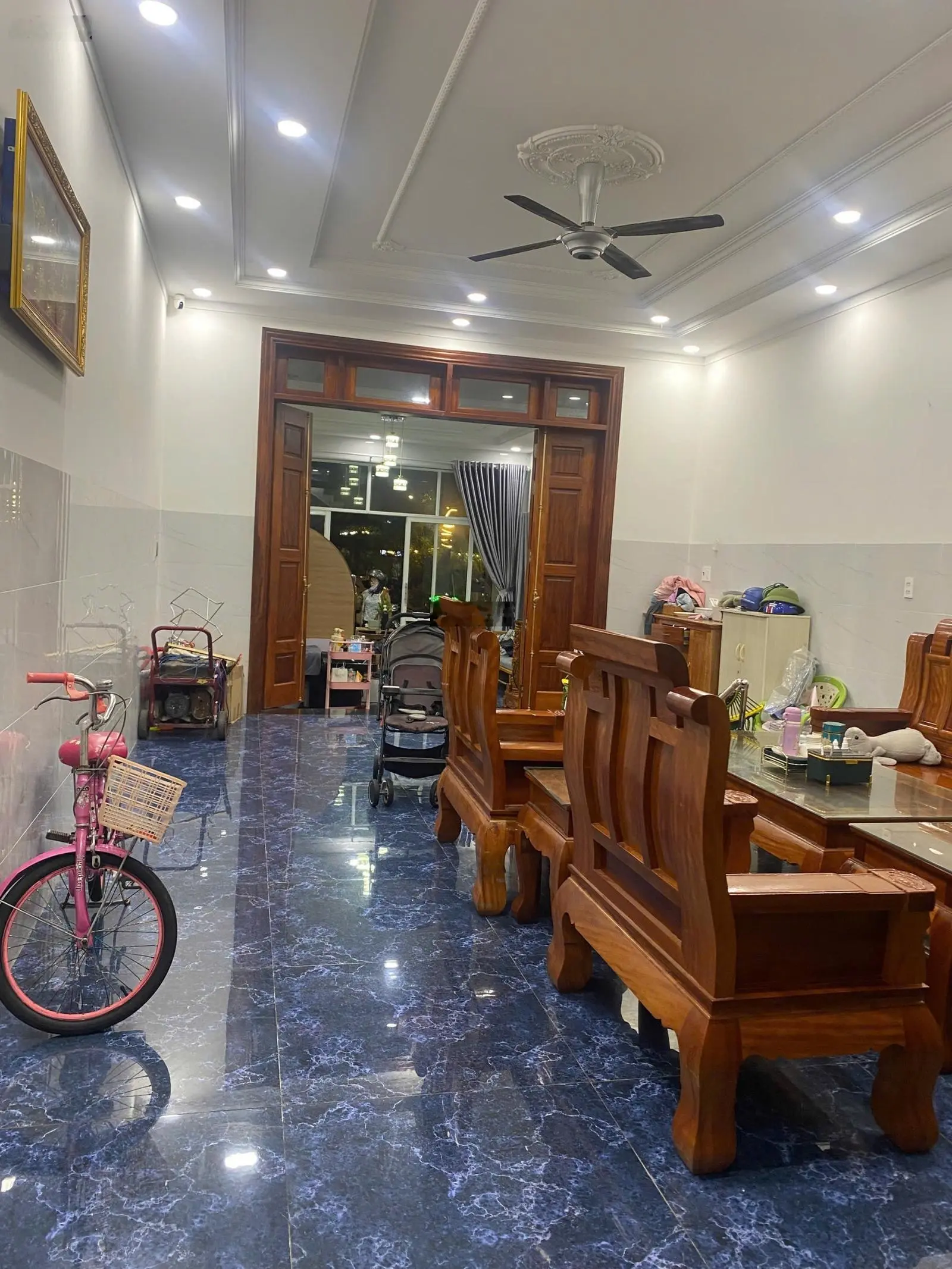Chủ ngợp nặng bán nhà MT Lê Hồng Phong 5x28 TC 98m2: p.thờ,5pn,5wc,sân 7c, sân cát,2sân thượng