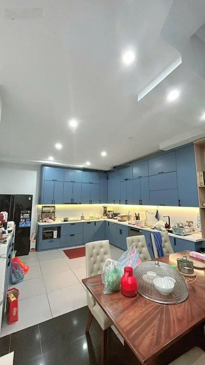 Nhà đẹp nhất phố Nguyễn Văn Huyên Tô Hiệu 61m2 gara ô tô, đường trải nhựa 10m 5 tầng nhỉnh 16 tỷ