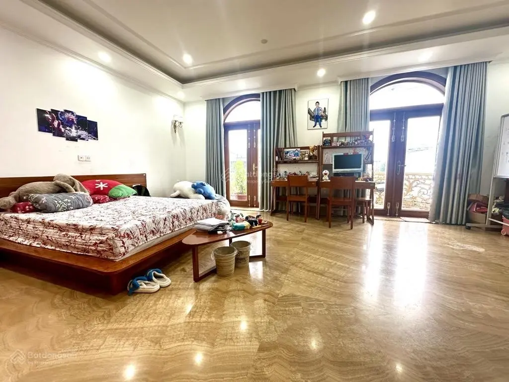 Biệt thự cao cấp KDC Nam Hoà, Phước Long A, 160m2, ngang 8m, đường 12m, 18 tỷ