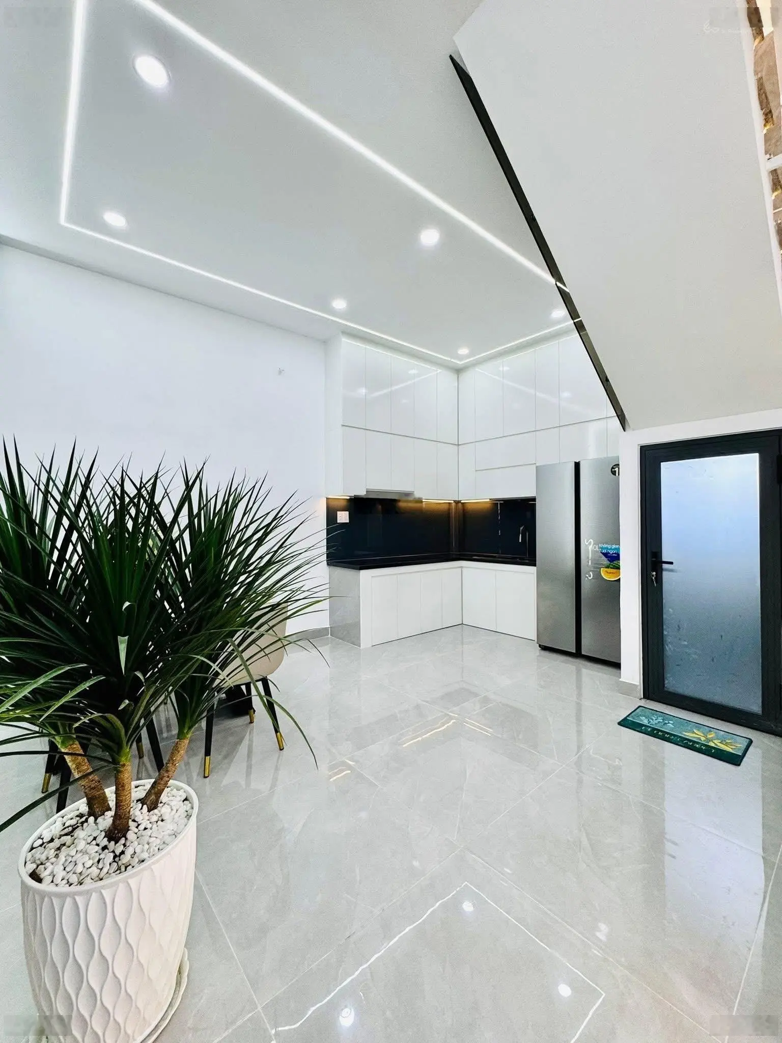 Bán nhà riêng 4PN, 4WC, 68m2 tại Thái Thuận, Thảo Điền, Q2. Giá chỉ 2,35tỷ. Hẻm xe hơi.