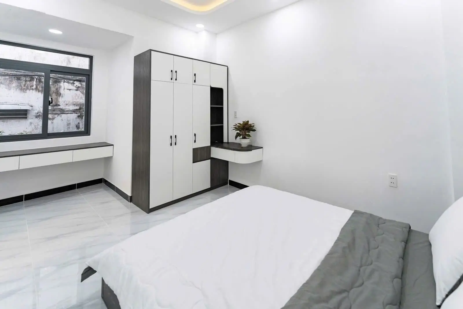 Bán gấp căn HXH 5m Vũ Tùng, Bình Thạnh giá (Bớt lộc). Sổ hồng hoàn công 2023, full nội thất