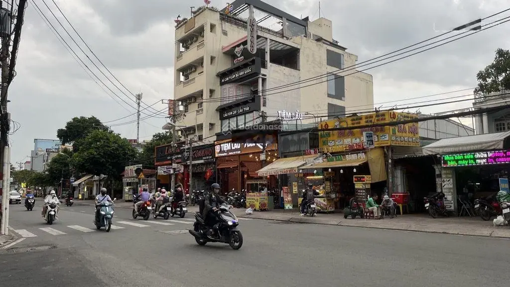 Bán nhà 4 tầng - chdv - đường ô tô - nội thất cao cấp - linh trung - hoàng diệu 2 - võ văn ngân