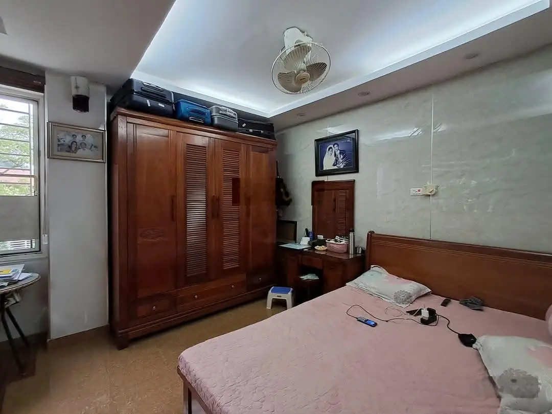 Bán nhà mặt phố vạn bảo. 50/70 m2, 9 t thang máy, lô góc, ôtô tránh, kinh doanh sầm uất. giá 30 tỷ