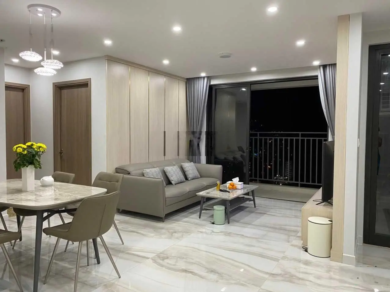 Căn hộ The View 2PN, 2WC diện tích 91m2, full nội thất, vào ở được ngay, lãi suất vay chỉ 5.5%/năm
