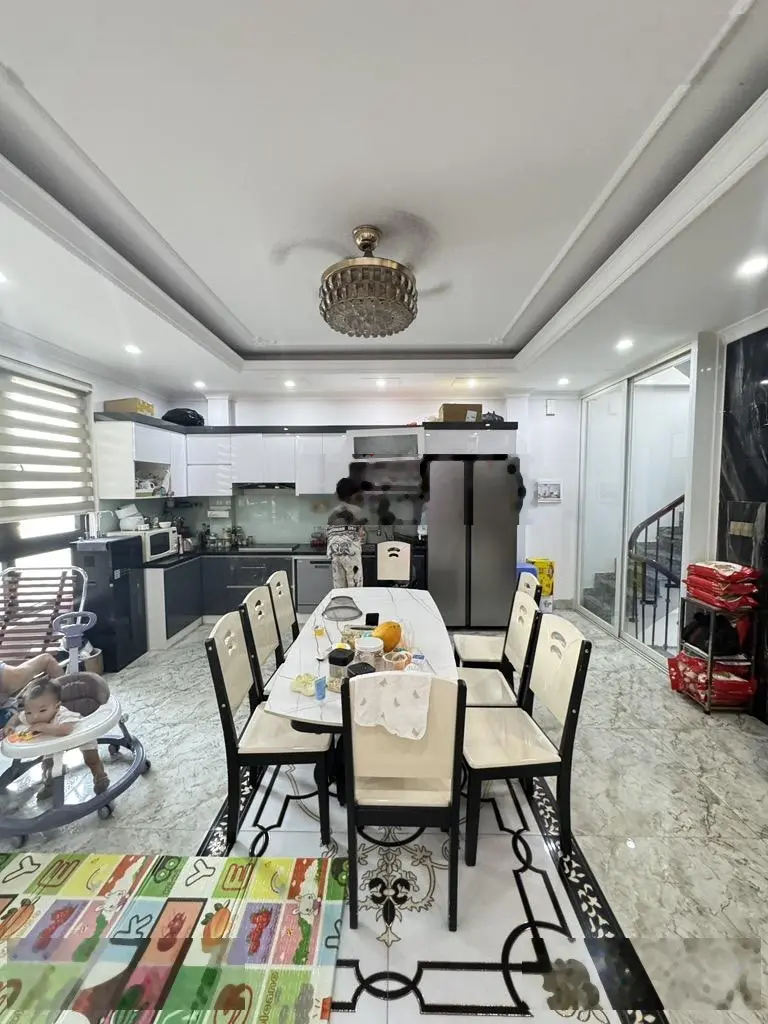 Bán nhà bồ đề dân xây 40m mt 6m 6 tầng thang máy tặng full nội thất gần cầu chương dương hồ sinh t