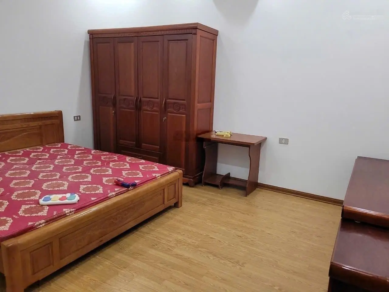 Cần bán căn nhà đường Thanh Niên hiện đang cho thuê hơn 20tr tại KĐT Đại Dương - tp BN. Giá chỉ 1x
