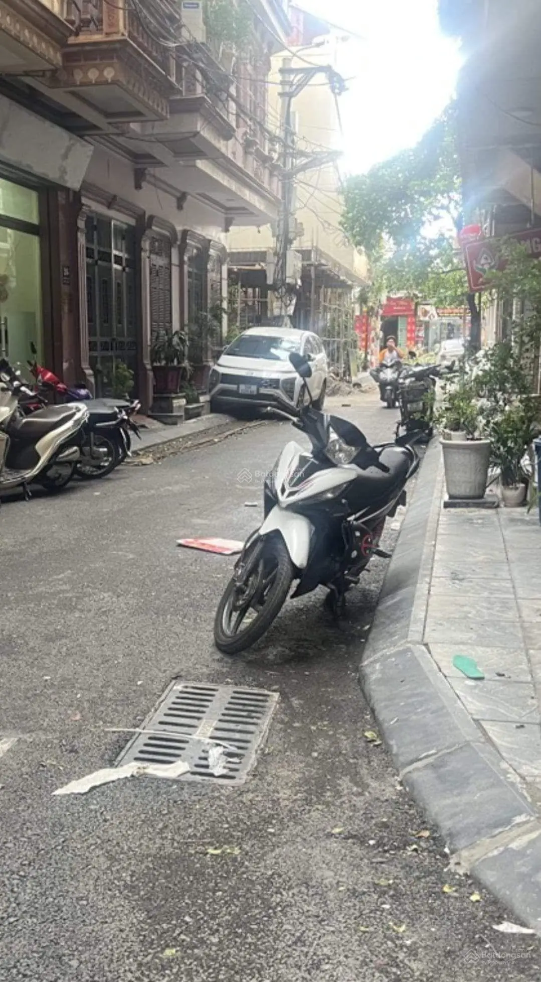 Chỉ 11 tỷ KIM ĐỒNG LÔ GÓC - KHU PHÂN LÔ VIP _ 2 Bước ra ÔTÔ Dt: 77m, Mt: 4,2m. Gần Hồ Kim Đồng