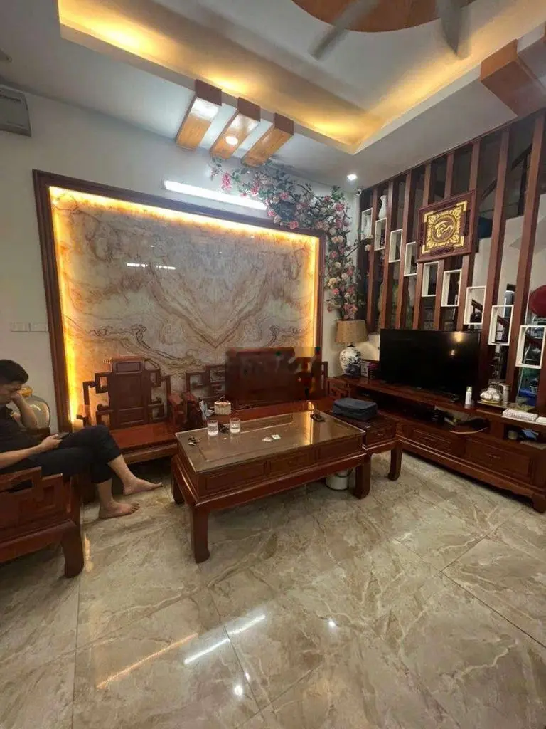 Bán Gấp nhà siêu hiếm Trần Bình 41m2 x 6 mặt tiền 5m mới ngõ oto