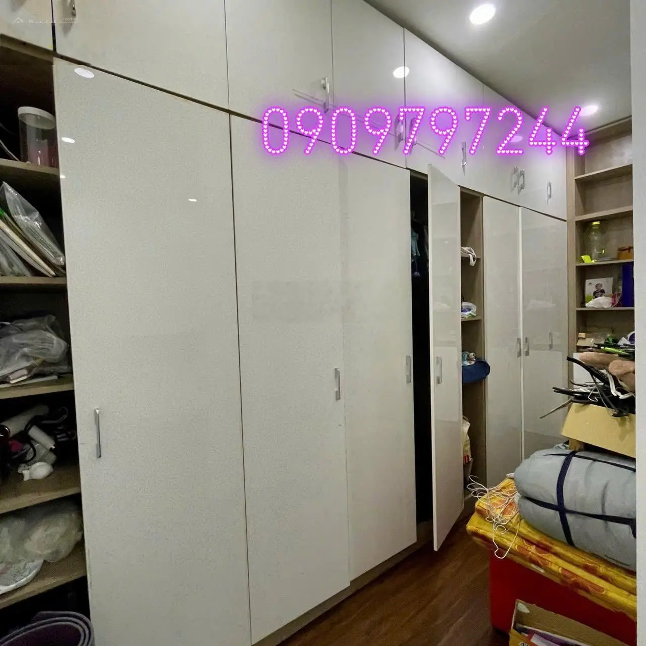 Giảm 3 tỷ Bán gấp nhà MT 1 trệt 2 lầu 4 phòng ngủ đều có ban công riêng - 5,6mx27m + sân thượng