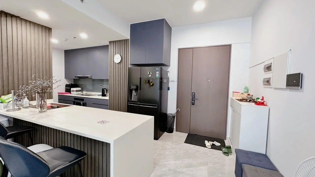 Bán căn hộ Midtown M8, 2PN, 80m2, tầng cao, nội thất mới đẹp như hình. Giá tốt thị trường 7.2 tỷ