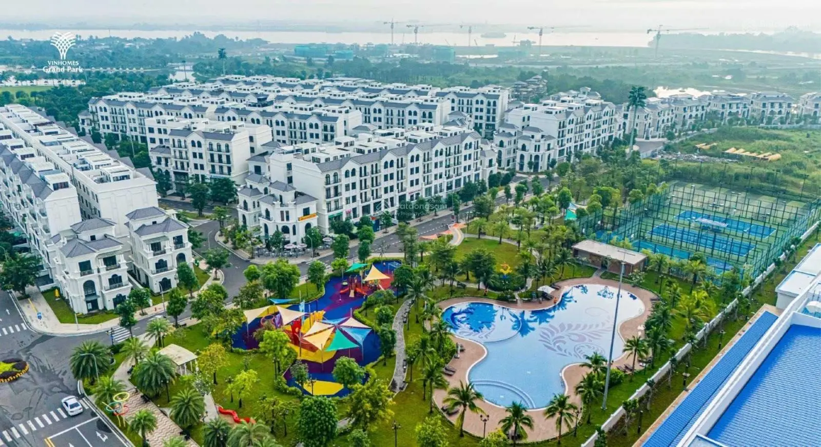 Bán căn nhà phố sân vườn khu biệt thự Vinhomes Grand Park Quận 9 giá hợp lý đầu tư. LH 0916111163