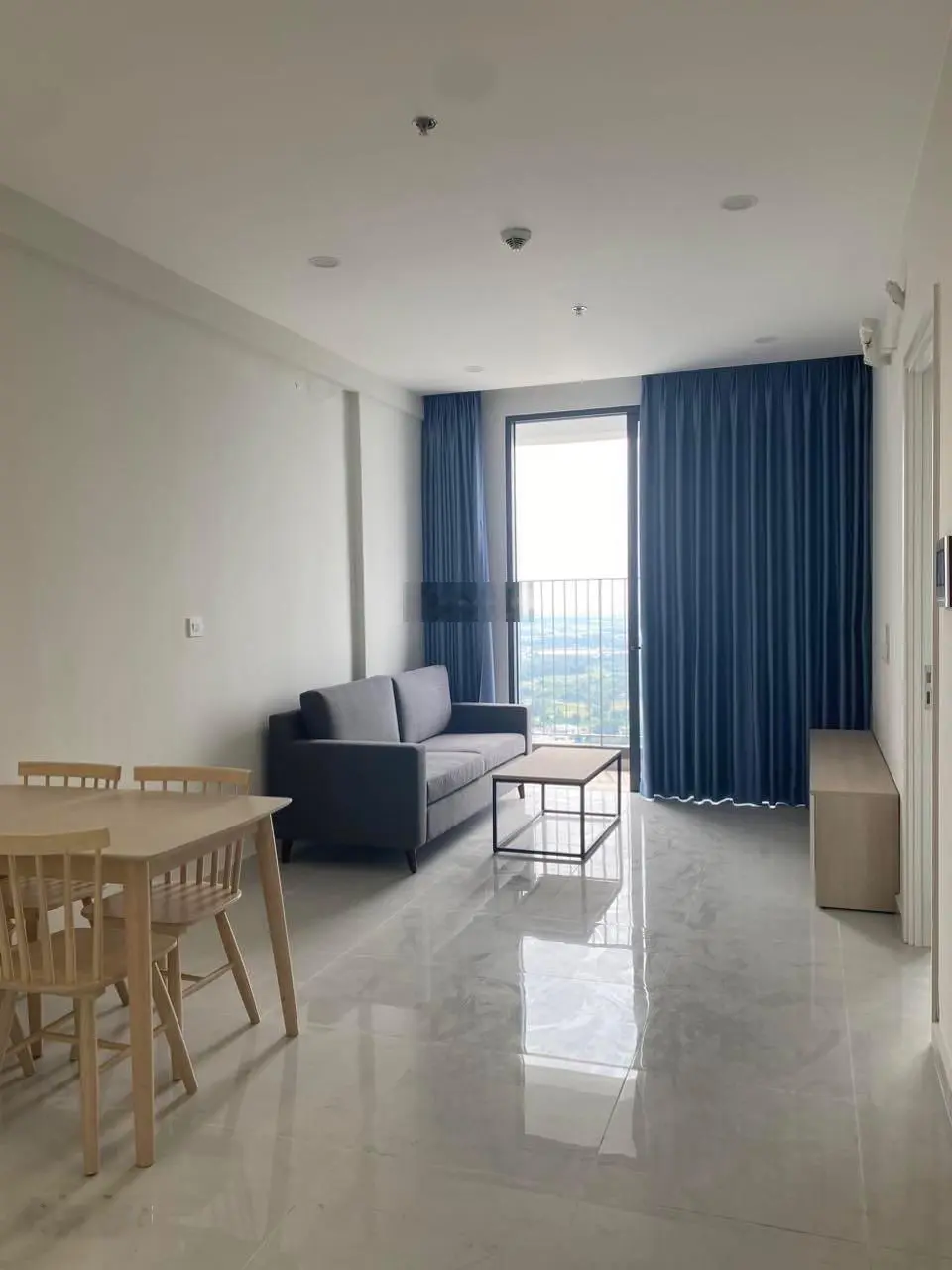 Cần bán căn hộ chung chư Gofl View Lê Phong Bình Dương, 2pn2wc tầng thấp, diện tích 72m2