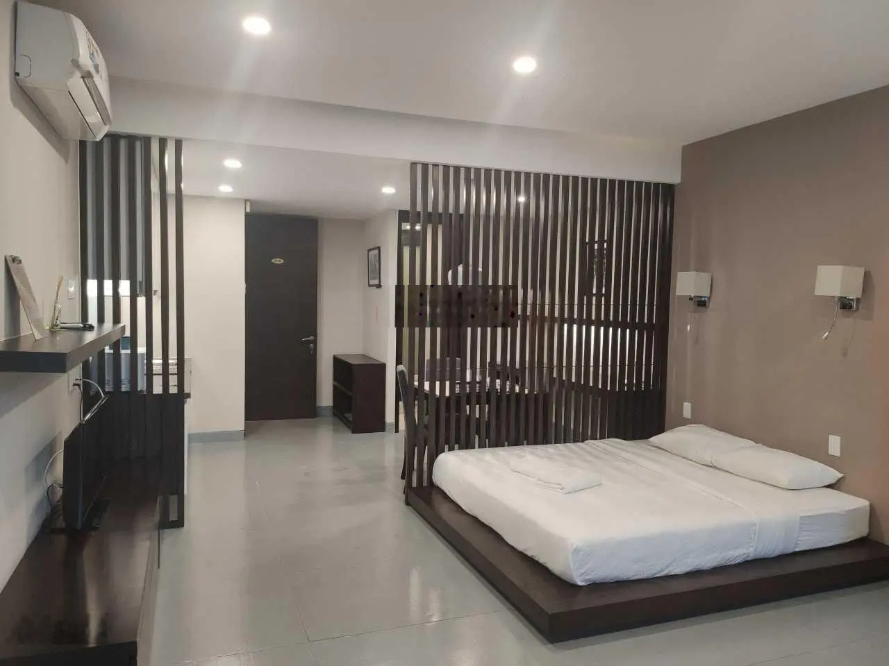 Bán nhà HXH Lê Thị Riêng, P Bến Thành, Q1 5x18, 4 tầng, HĐT khoán 75tr/th 26 tỷ TL 0909 683 *** Nhung