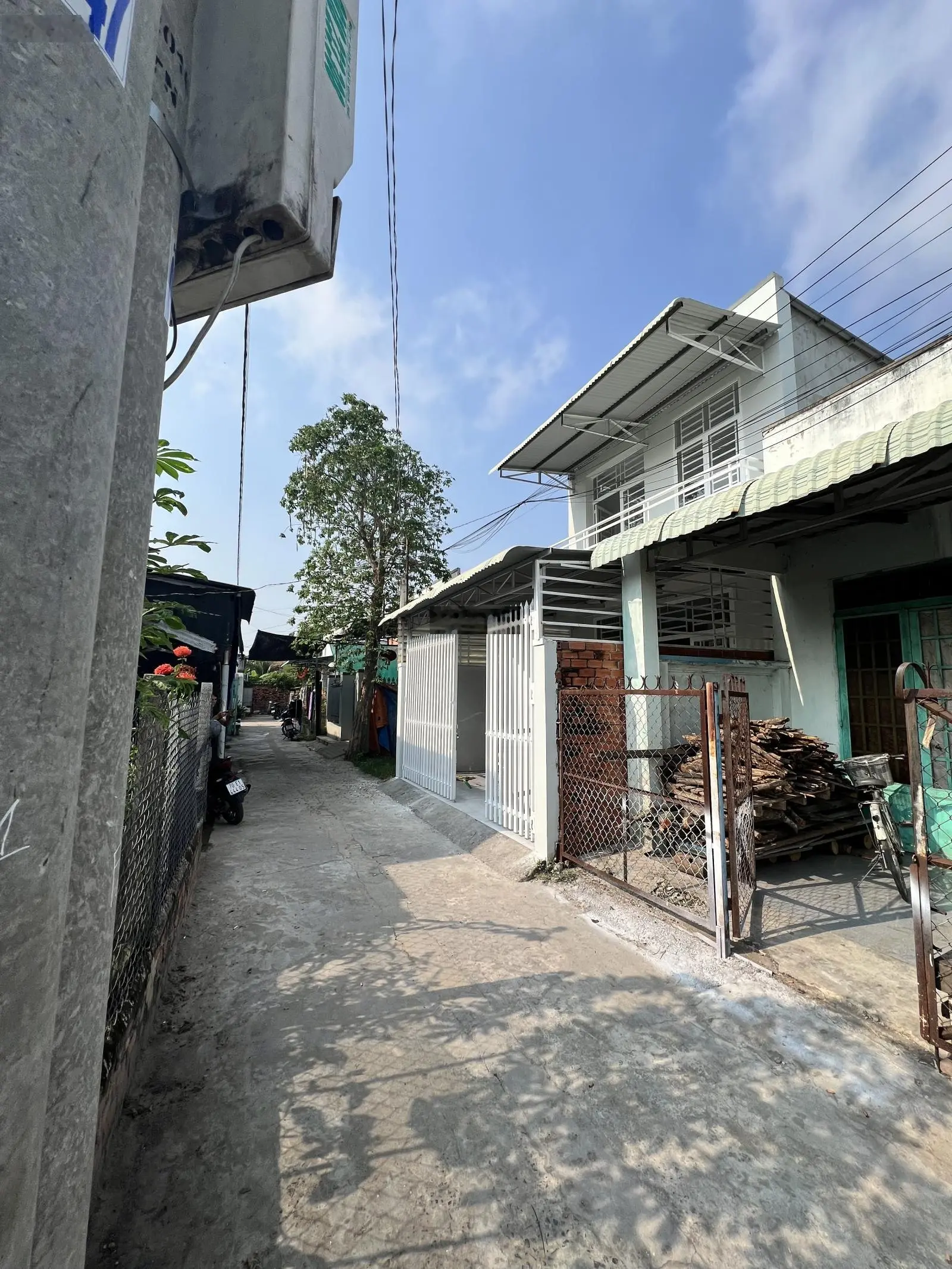 925tr đất và nhà 1 trệt 1 lầu tại KP. Thanh Bình, TT. Gò Dầu