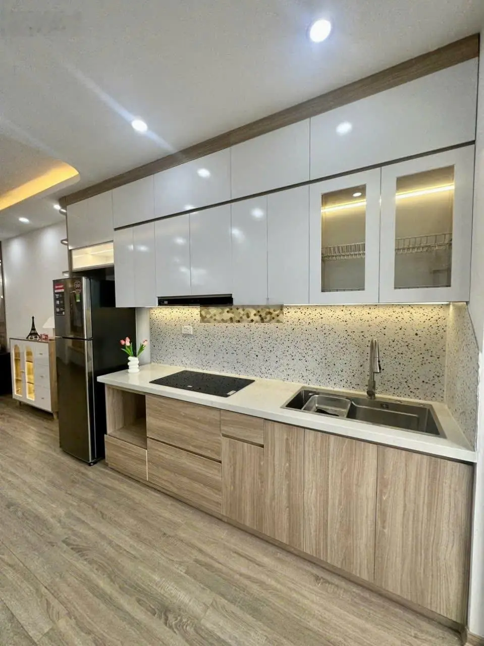 Bán nhanh căn 70.32m2, 2 ngủ& 2VS. HH 3A Linh Đàm Hoàng Mai. LH: 0966 455 *** em Thuỷ