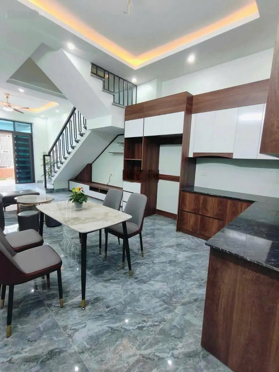 Hot bán nhà 3 tầng gần trường THPT chuyên Lam Sơn, phường Đông Sơn, TP Thanh Hóa