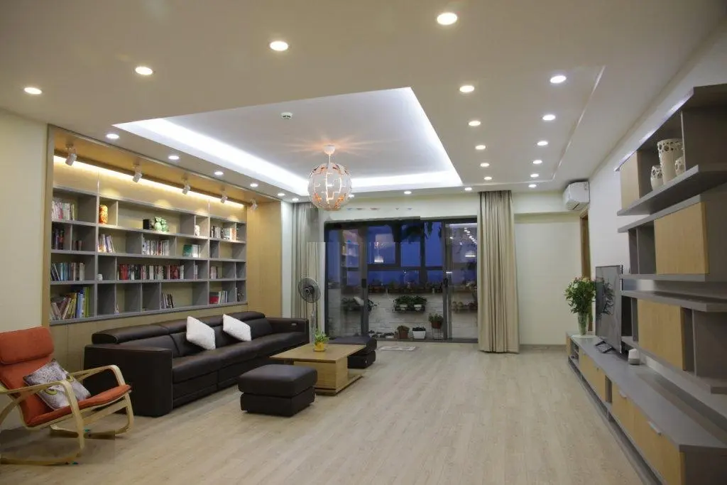Chính chủ bán căn hộ 15-17 Ngọc Khánh. 122m2, 3PN,2vs, nhà sửa đẹp 0977 304 ***