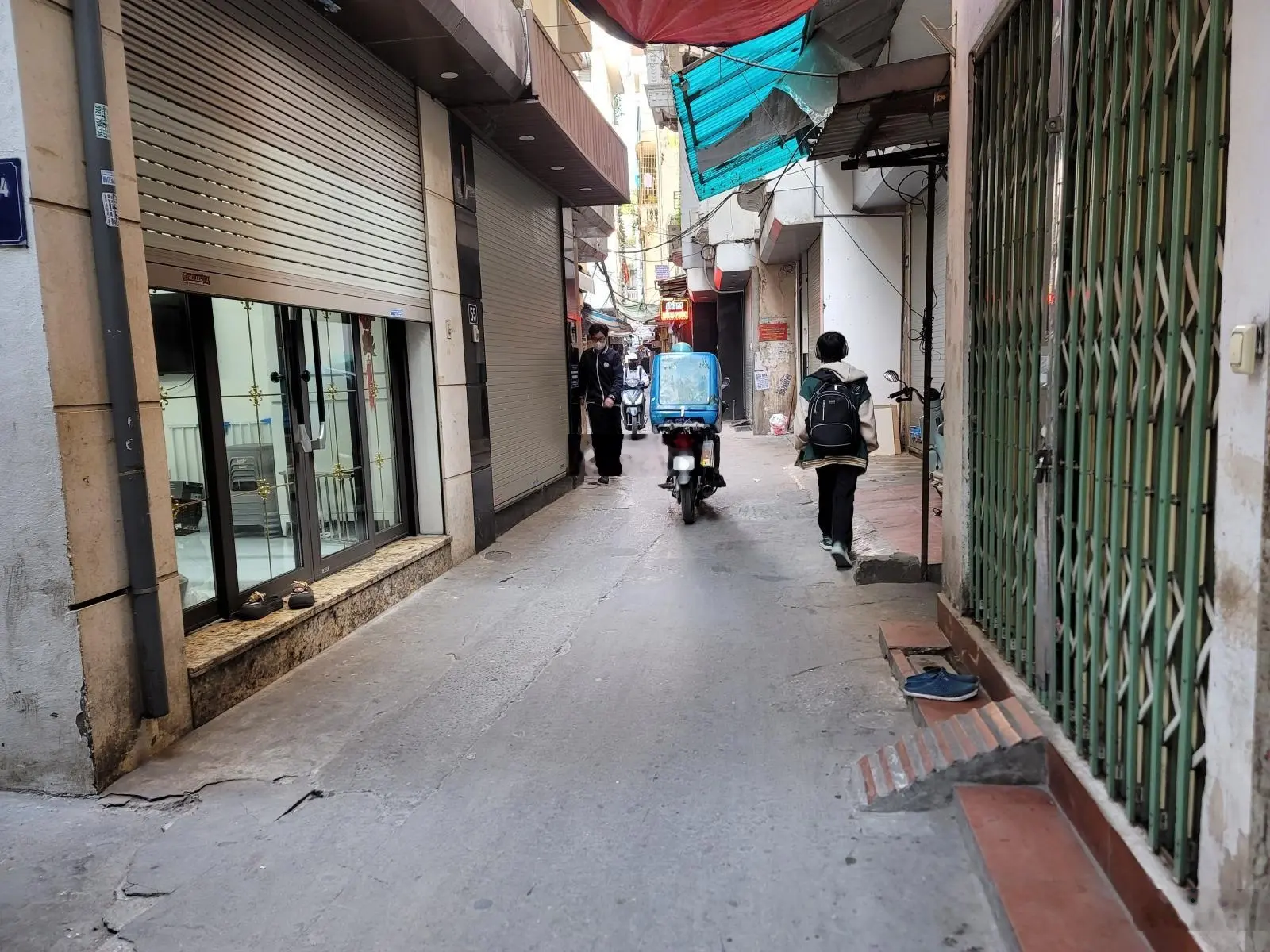 Bán nhà ngõ Tự Do 45m2, mặt tiền 5m. Ngõ thông, gần oto