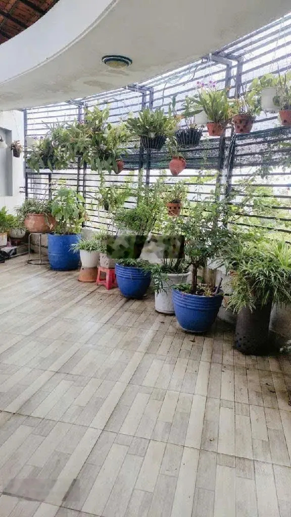 Chỉ với 18 tỷ đã có mặt tiền kinh doanh ngay góc ngã tư khu VIP Vườn Lài, Tân Phú, 82m2 nhà 4 tầng