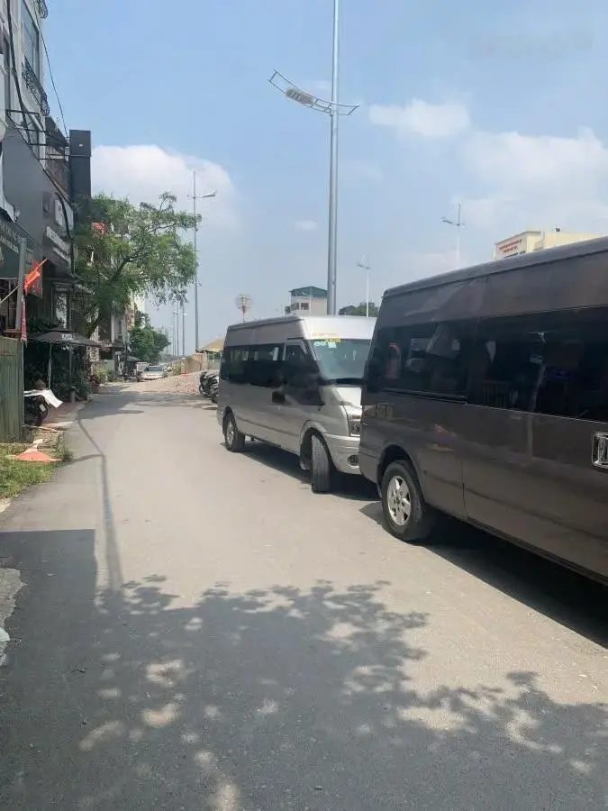 Bán nhà Âu Cơ, Tây Hồ. Một nhà ra phố - nhà mới đẹp 46m2 5 tầng - gần hồ tây phố đi bộ - giá 9.5tỷ