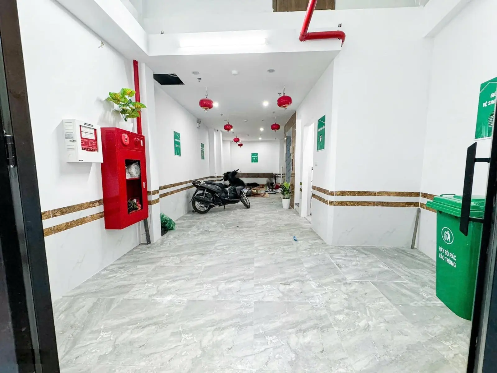 Bán tòa chdv nguyễn chí thanh, 75m x 7 tầng , 19 phòng, dòng tiền 95tr/tháng