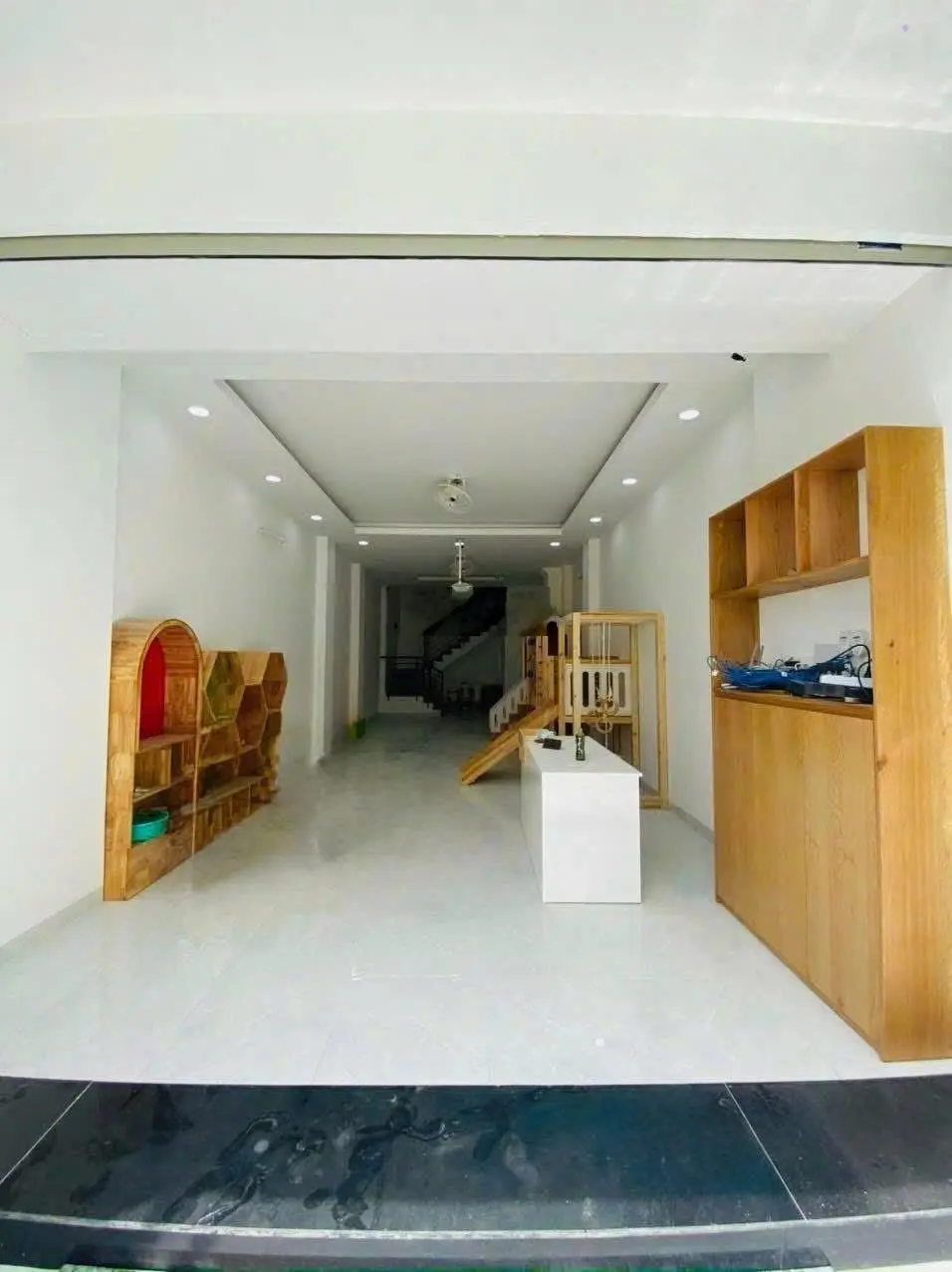 Bán NR 6PN, 5WC view đẹp, 8,9 tỷ, 78m2 ở Đường 359, P. Phước Long B, Q9, HCM