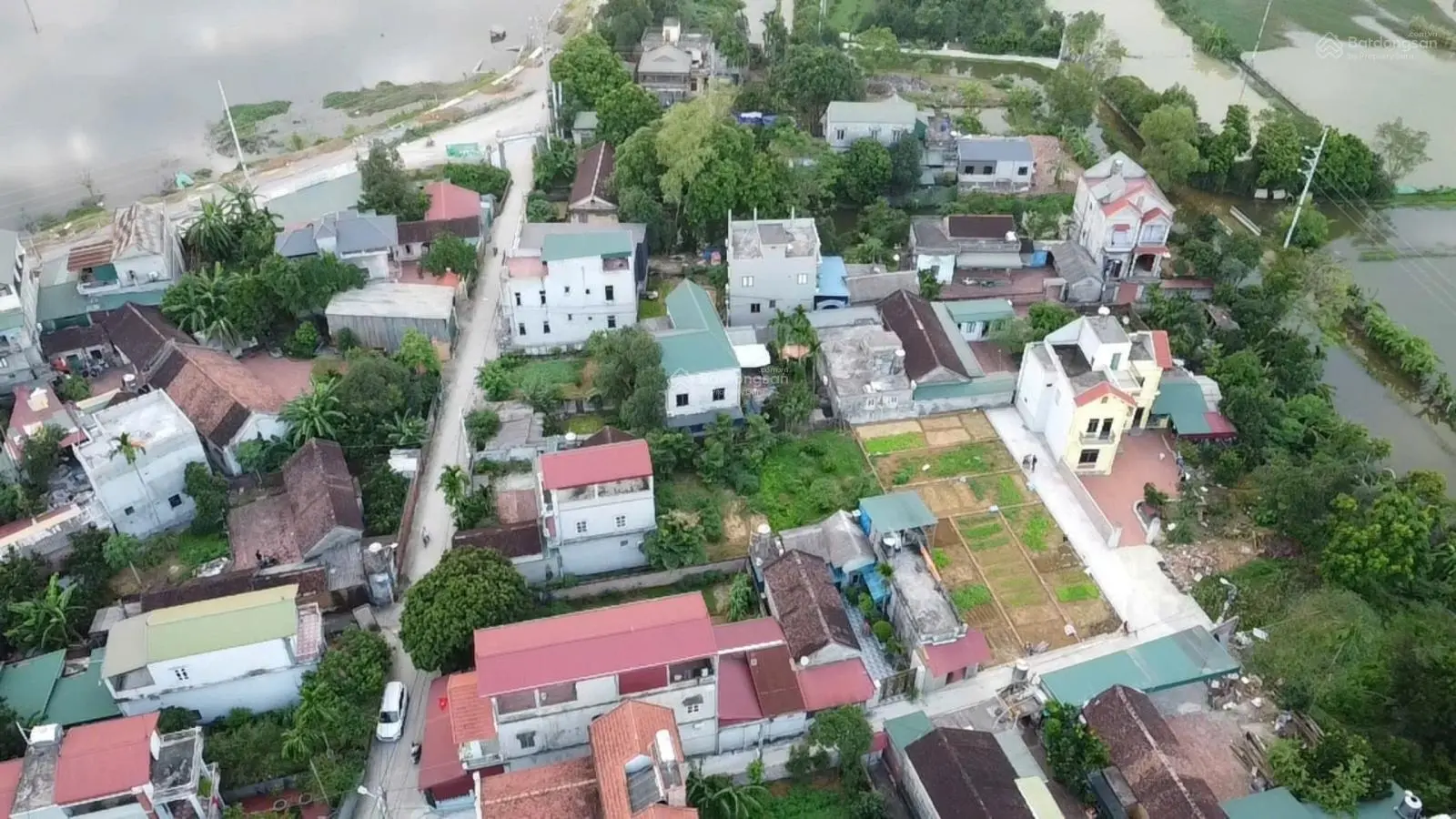 Mua đất nền Hòa Lạc chỉ từ hơn tỷ sở hữu ngay 2 sổ đỏ diện tích gần 200m2, sang tên ngay