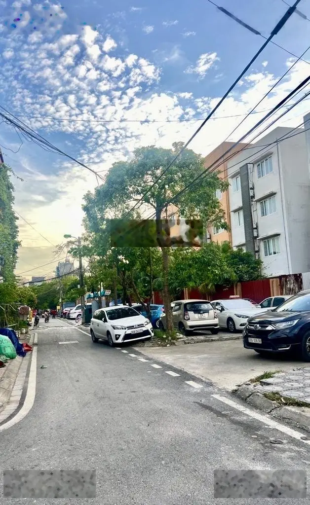 Bán Gấp Mảnh Đất Ngọc Lâm Hơn 11 tỷ 68m2-Mặt Tiền 5m-VĨA HÈ-Ô TÔ TRÁNH-KINH DOANH-Hiếm