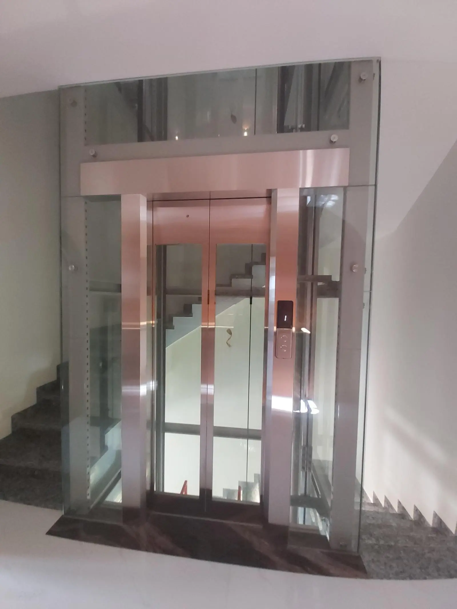 [14,5 tỷ TL] nhà siêu đẹp 3,5 tấm 5x18m mới xây có thang máy khu dân cư Phú Mỹ Phạm Hữu Lầu