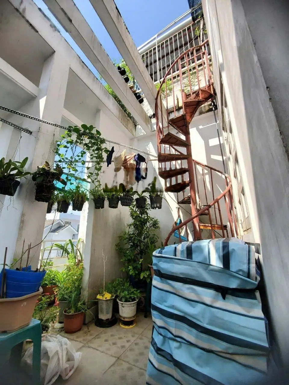 Bán nhà hẻm xe hơi 1806 Huỳnh Tấn Phát, TT Nhà Bè. DT 4x13m, 3 tầng. Giá 4.28 tỷ