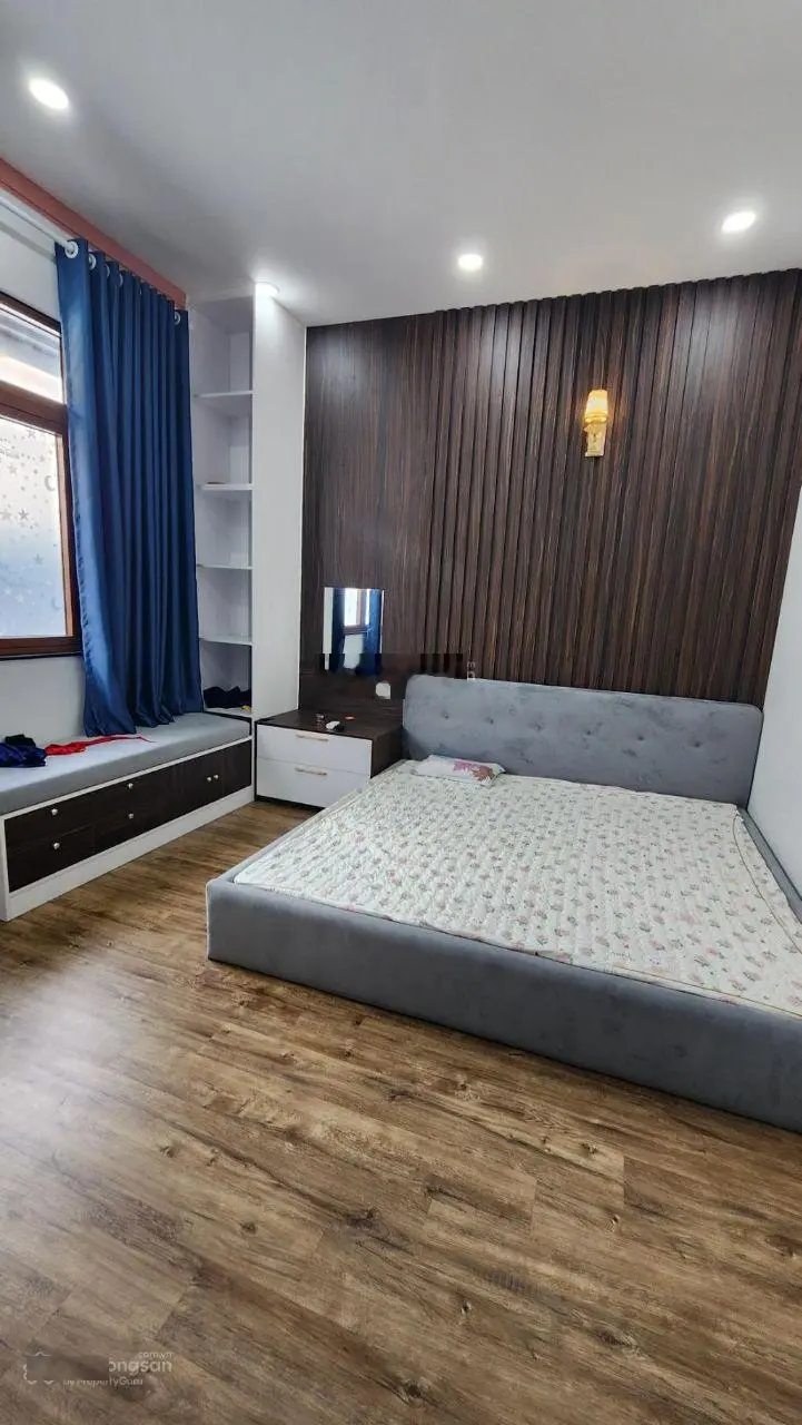 Nhà đẹp 3 tầng 146m2(6,5x21m) Đường 12m ngay chợ đêm Linh Trung 2, Bình Chiểu Thủ Đức; 4PN rẻ 8,2tỷ