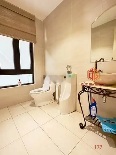 Nhà bán khu dân cư D2D đường Võ Thị Sáu 1 trệt 2 lầu 264m2 giá 23,5 tỷ