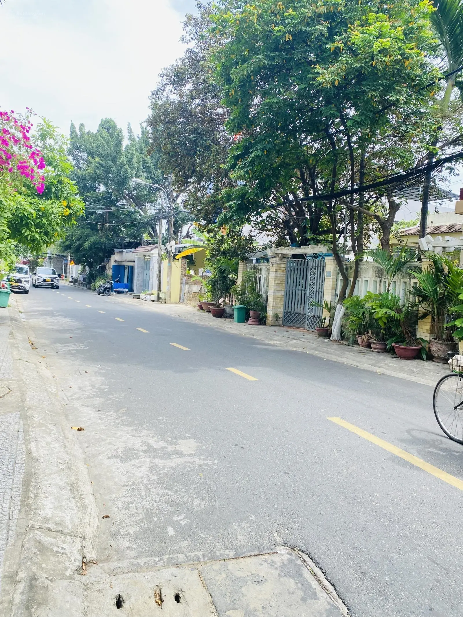 Bán tòa homestay & coffee bar 2 mặt tiền dòng tiền ổn định 150 triệu/tháng vị trí: phố du lịch
