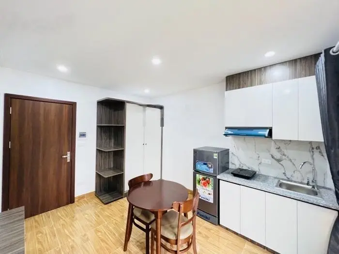 Bán tòa CCMN 7 tầng thang máy, ngõ thông KD, vài bước ra ô tô, Pháo Đài Láng, 61m2, MT 8m, 14.3 tỷ