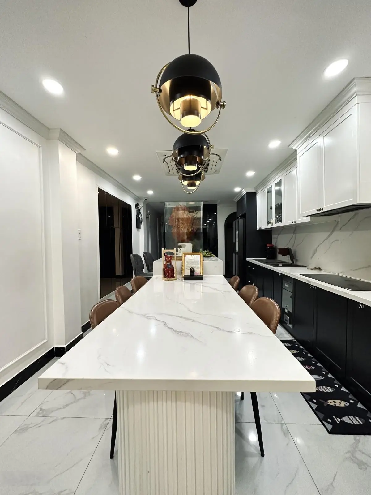 Nhà mới cứng 5 tấm HXH Lê Thánh Tôn view chợ Bến Thành trung tâm Quận 1. Nhà đẹp giá siêu hời 25 tỷ