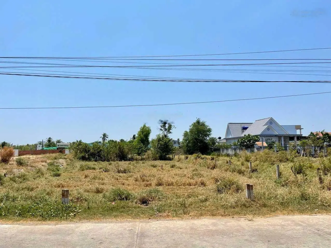 500m2 đất vườn MT đường xe tải chạy, giá rẻ nhất khu vực