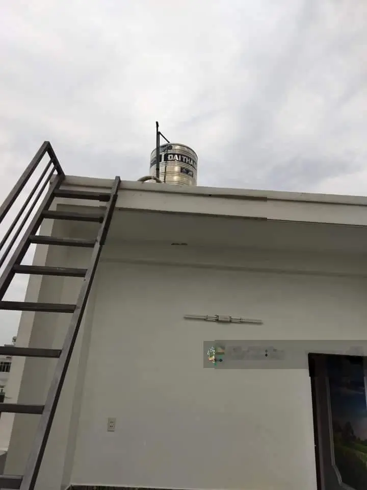 Bán nhà đường Lê Văn Phan 55m2 giao với Phú Thọ Hòa đang cho thuê 12tr/th đầy đủ tiện ích