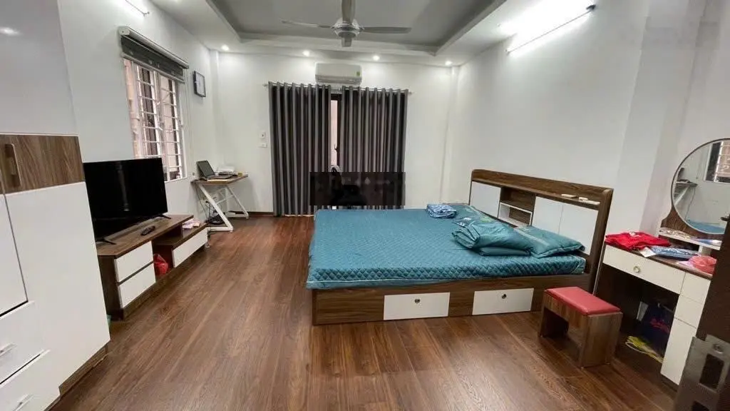 BÁN NHÀ ĐẸP - DT50M2 - MT6M - 5 TẦNG - GIÁ 7.5 TỶ- GẦN HỌC VIỆN TÀI CHÍNH - BẮC TỪ LIÊM KINH DOANH