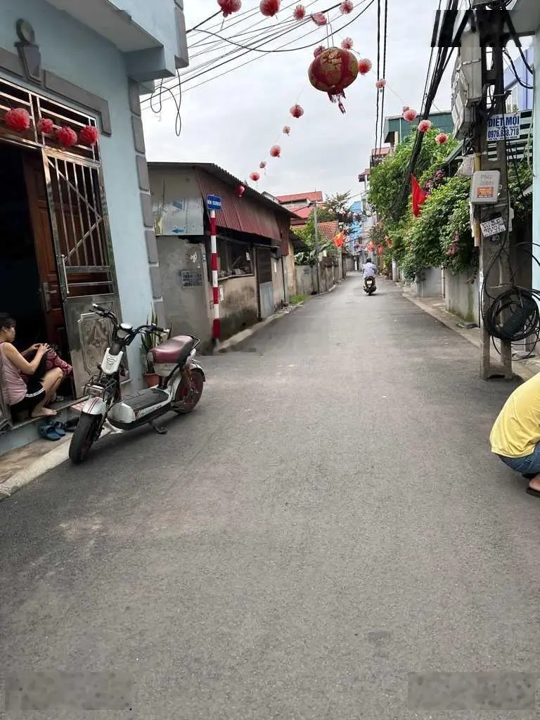 Cần bán mảnh đất tại Nguyễn Bình, Dương Xá, Gia Lâm. Diện tích 55m2, giá 2,2 tỷ